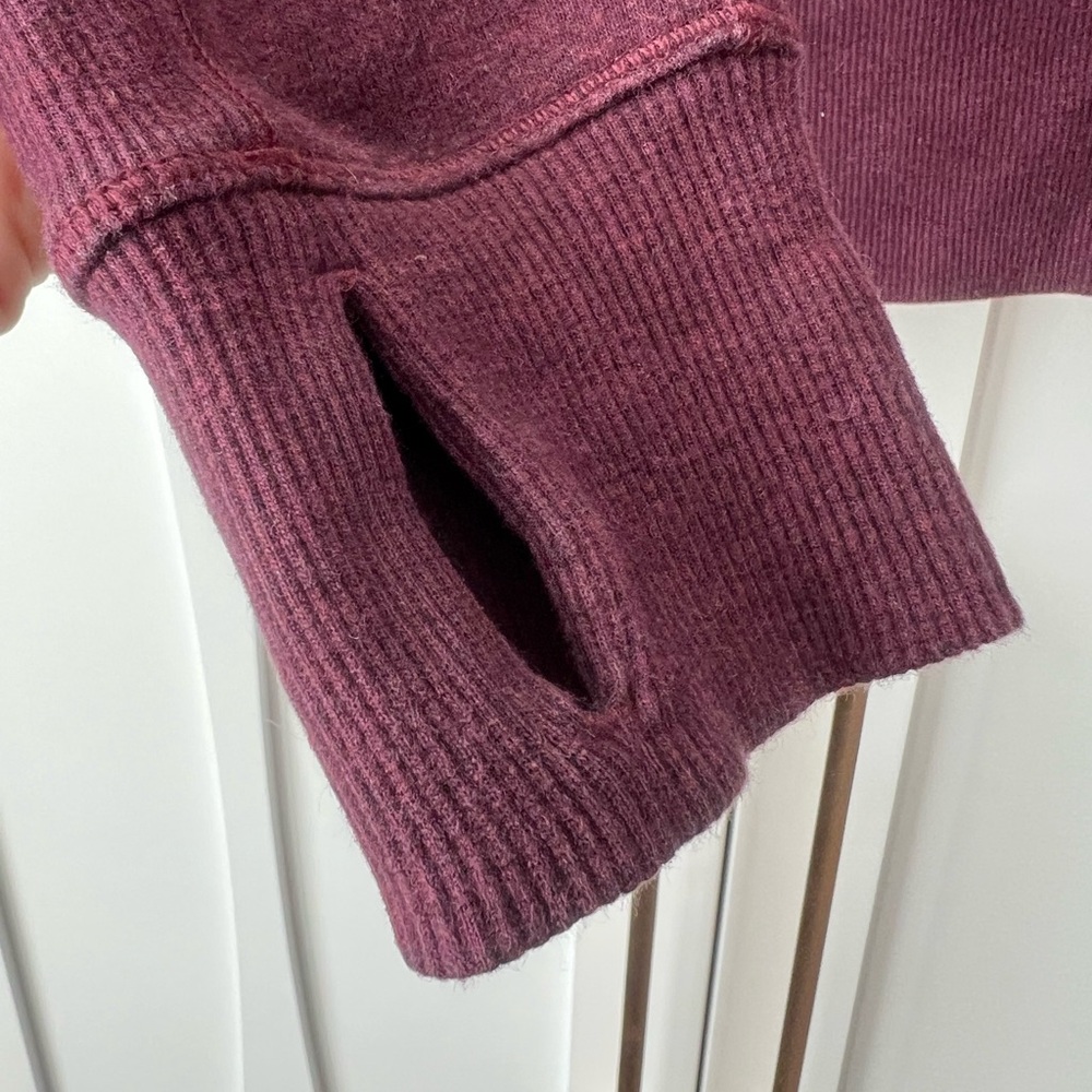 ๐ Lululemon Under Wraps Pullover - Picture 9 of 10
